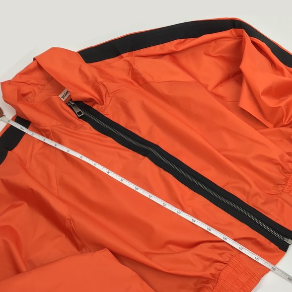 Women’s Cropped Windbreaker Jacket - Picture 8 of 8